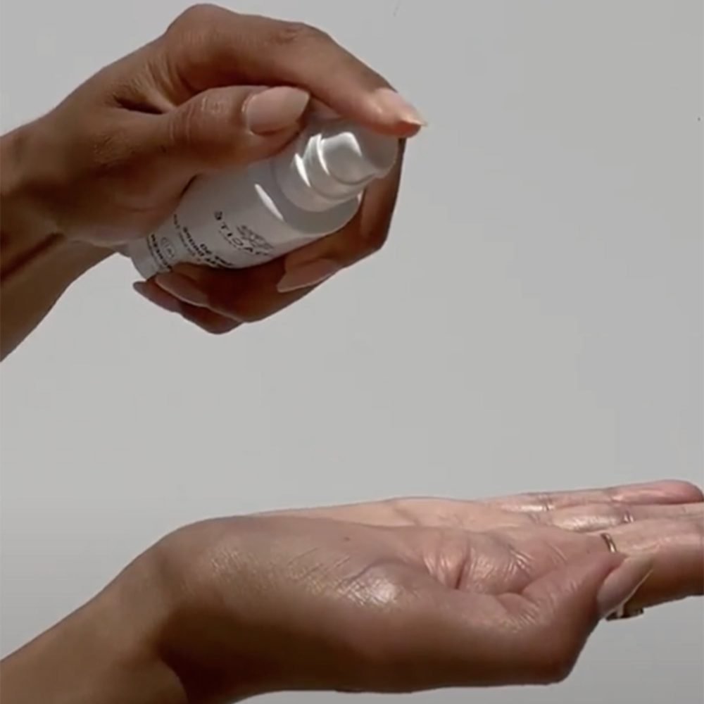 SPF50 Mineral Drops Niacinamide + Green Tea Invisible Sunscreen - Image 4